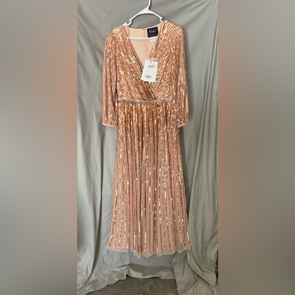 Mac Duggal 5509 NWT SEQUINED WRAP OVER 3/4 SLEEVE GOWN - Picture 4 of 7